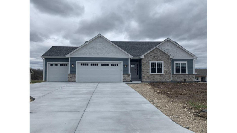 2500 Sunrise Ct Slinger, WI 53086 by First Weber Inc- West Bend $409,900