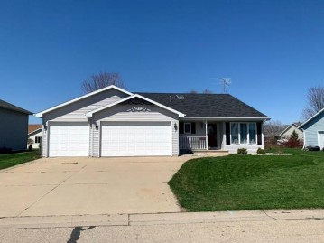 1123 Poppy Ln, Winneconne, WI 54986-9125