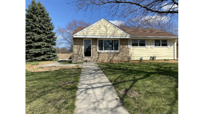 4300 S 68th St Greenfield, WI 53220 by Standard Real Estate Services, LLC $239,900