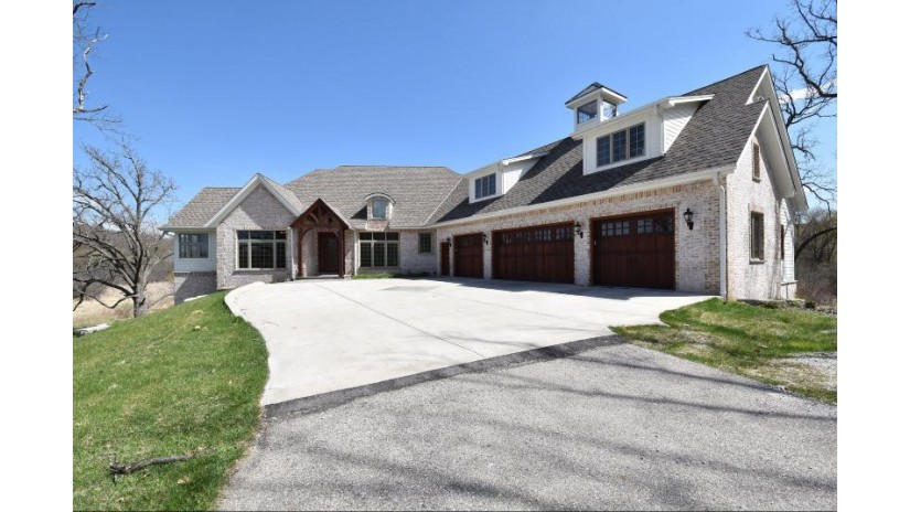 W284N4160 North Shore Dr Delafield, WI 53072 by First Weber Inc - Delafield $1,000,000