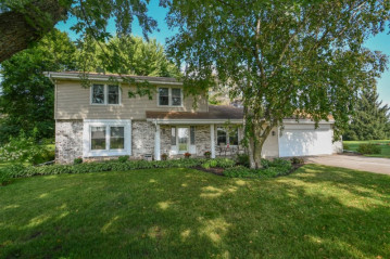 N6213 Country View Ln, Concord, WI 53178