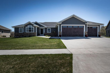 1507 Bridger Dr, Holmen, WI 54636