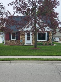 220 W Union Ave, Cedar Grove, WI 53013-1351