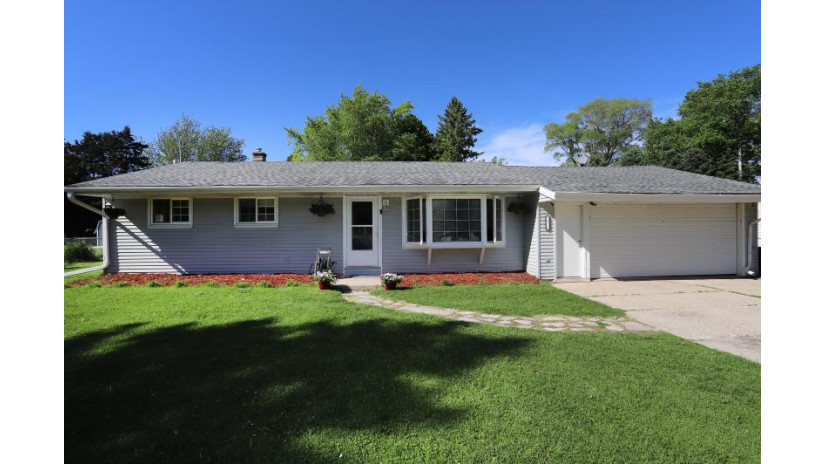 1920 Chestnut ST West Bend, WI 53095 by Milwaukee Executive Realty, LLC $210,000