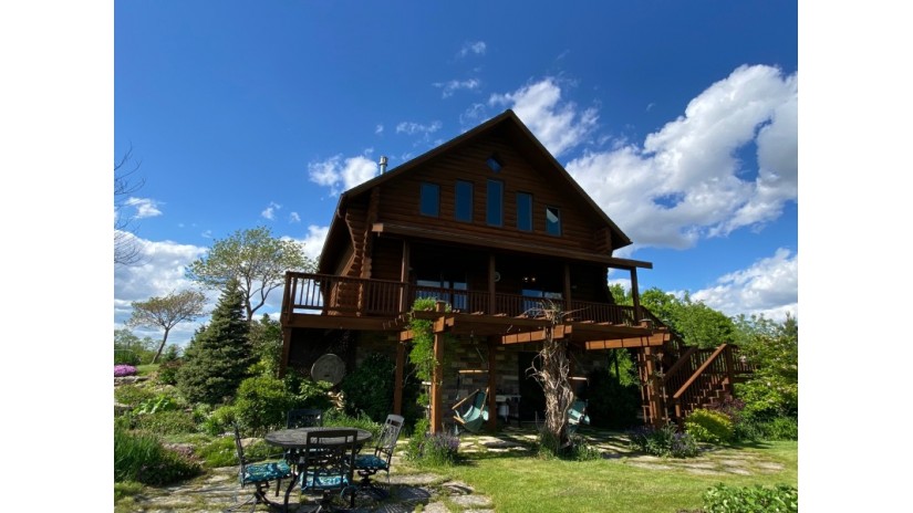 W1375 State Road 11 Spring Prairie, WI 53105 by Shorewest Realtors $399,900