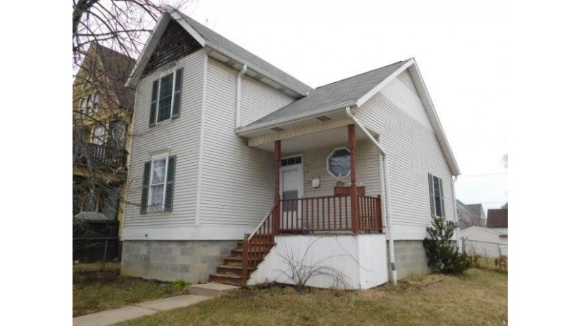 2502 N 5th St Milwaukee, WI 53212 by RE/MAX Lakeside-North $70,000