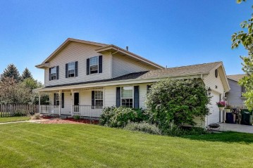 3701 Contessa Ct, Sturtevant, WI 53177-2962