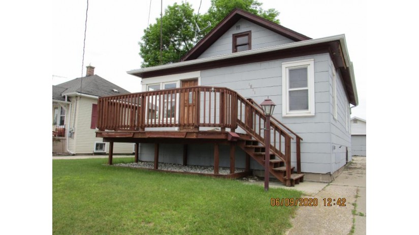 1811 Lincoln St Two Rivers, WI 54241 by Prigge Real Estate $36,000