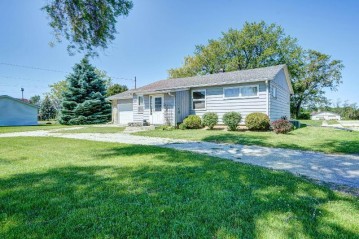 1406 York St, Union Grove, WI 53182