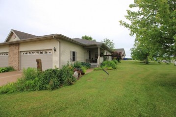 111 Stenslien St, Westby, WI 54667