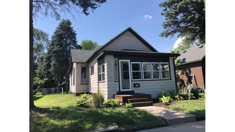 615 Center St Winona, MN 55987 by Coldwell Banker River Valley, REALTORS $158,000