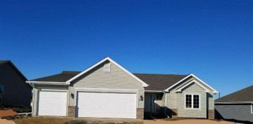 3735 Eagles Ridge Dr, Beloit, WI 53511