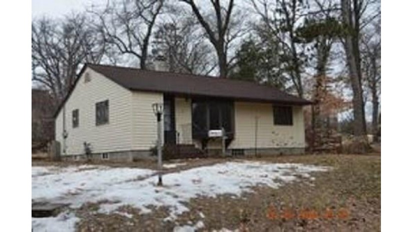 817 Walter Street Spooner, WI 54801 by Coldwell Banker Realty Hds $55,900