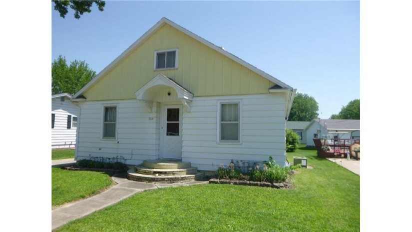 310 Pearl Street Arcadia, WI 54612 by Hansen Real Estate Group $109,900