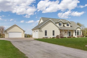 7573 Sunburst Lane, Clayton, WI 54956