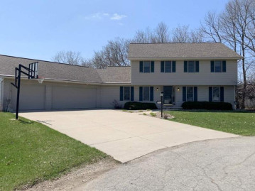 W2525 Clover Downs Court, Buchanan, WI 54915