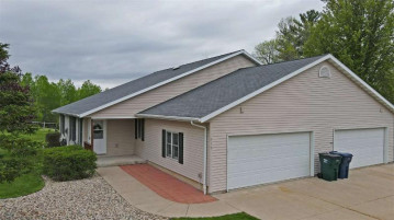 217 Prairie View Court, Waupaca, WI 54981