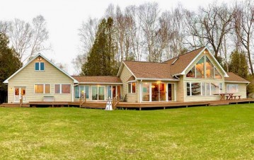 1696 Helmholz Road, Clay Banks, WI 54235-9356