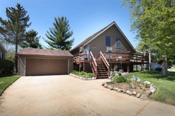 2043 Southland Lane, New London, WI 54961