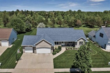 73 Bellevue Place, Appleton, WI 54914