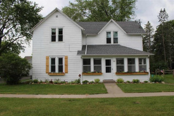 322 S Oxford Street, Wautoma, WI 54982