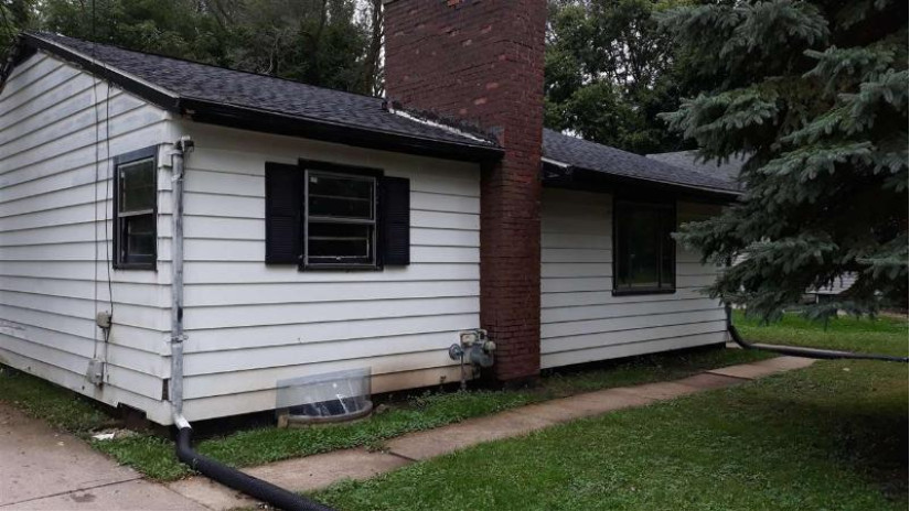 1239 Ritsher St Beloit, WI 53511 by The Morse Company $47,000