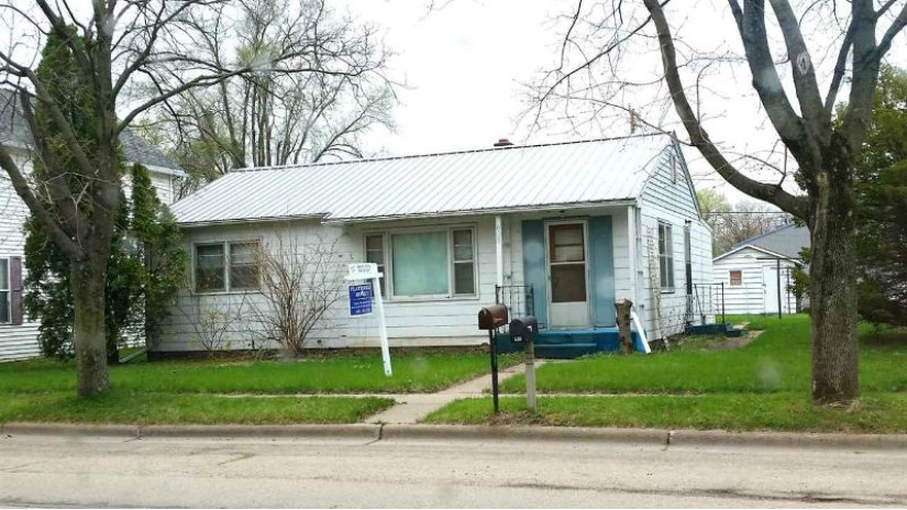 606 E Amelia St Cassville, WI 53806 by Platteville Realty Llc $54,000