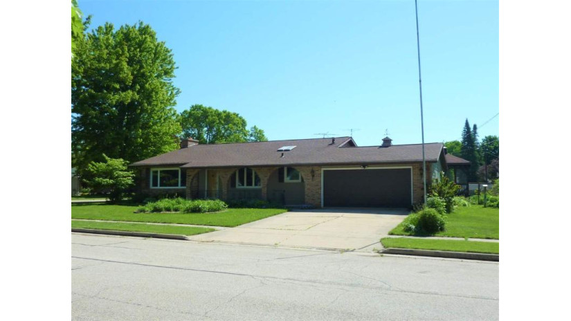 407 Harmsen Ave Waupun, WI 53963 by House To Home Properties Llc $182,000