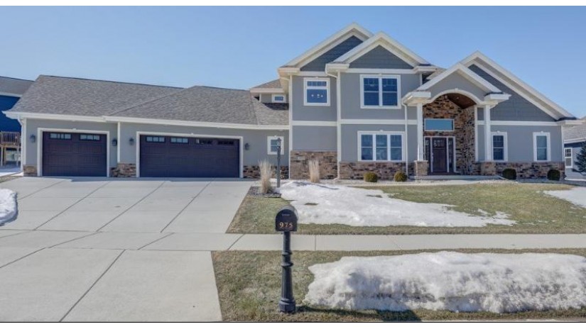 975 Brynhill Dr Oregon, WI 53575 by Great Rock Realty Llc $659,900