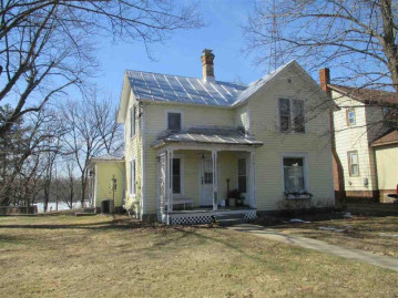 307 N Main St, Pardeeville, WI 53954-8001