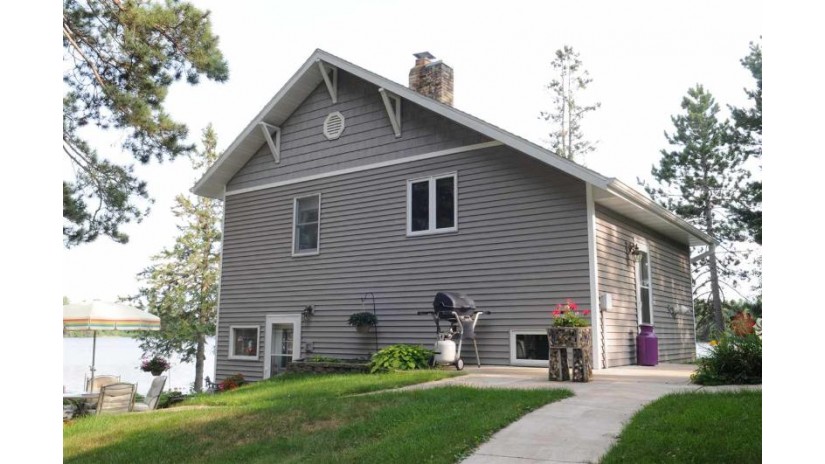 W3675 Villa Rd King, WI 54487 by Stark Company, Realtors $344,000