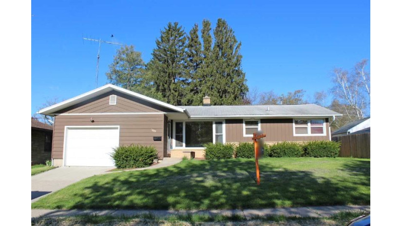 2209 14th Ave Monroe, WI 53566 by First Weber Hedeman Group $159,900