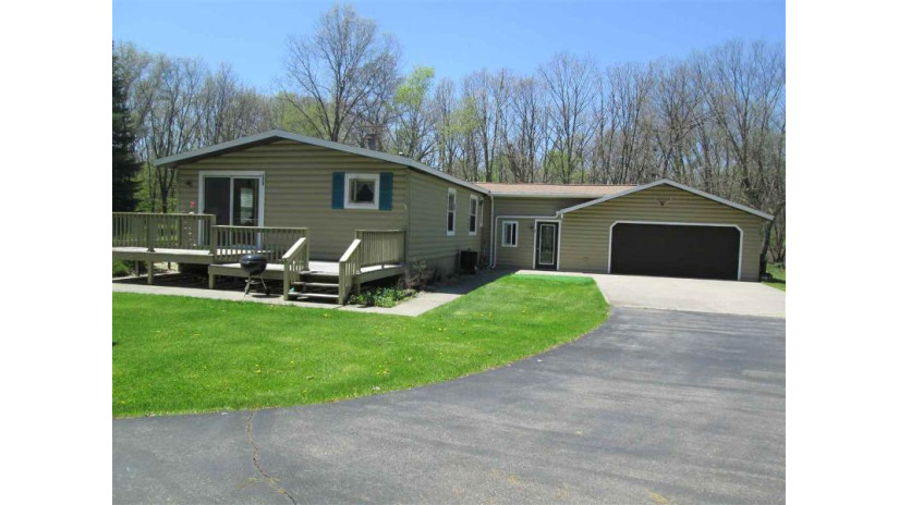 618 S Dixie Dr Lincoln, WI 53936 by Coldwell Banker Belva Parr Realty $139,900