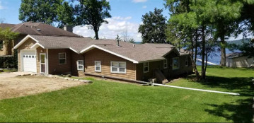 W11392 Bay Dr, Lodi, WI 53555