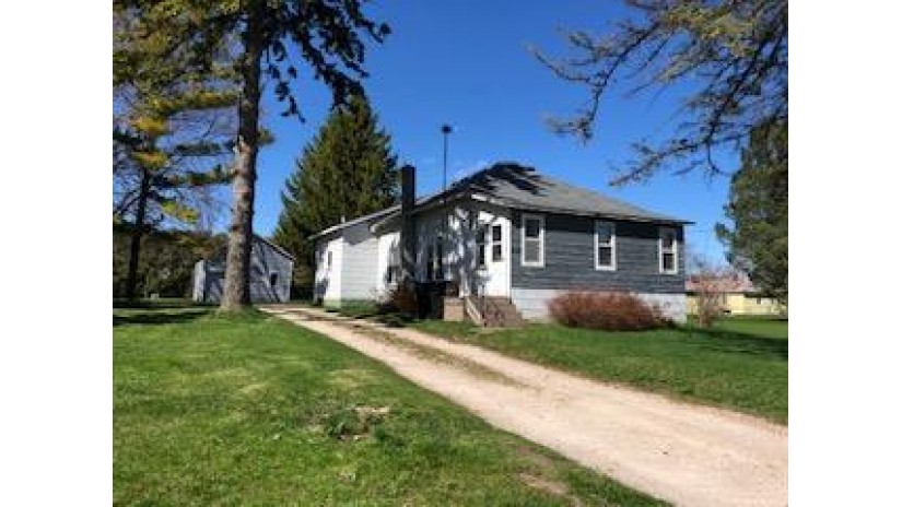 1326 Rhode Island St Sturgeon Bay, WI 54235 by Welcome Home Realty $78,000