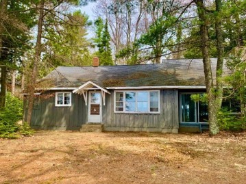 3958 Twin Lake Rd, Conover, WI 54519