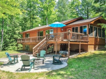 8725 Buckskin Tr, Minocqua, WI 54548