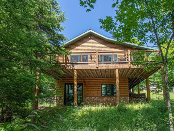 10947 Hank Dr, Presque Isle, WI 54557