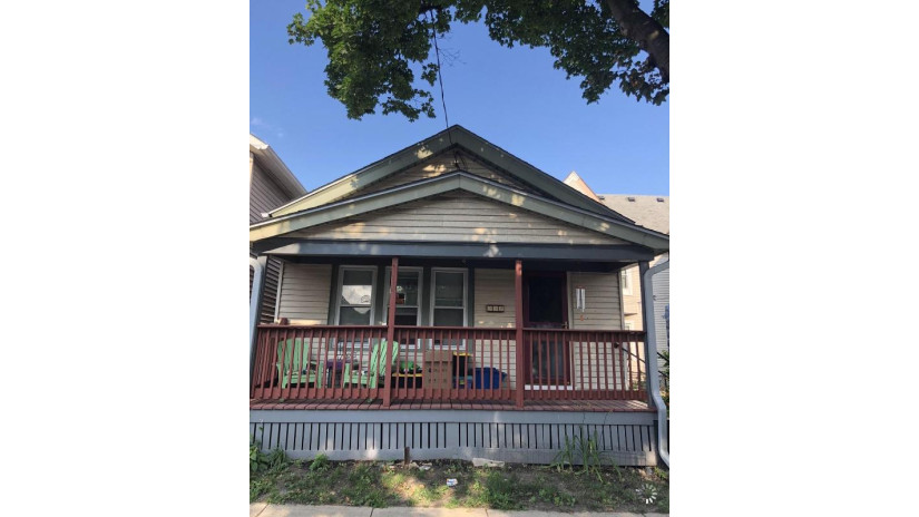 932 S 11th St Milwaukee, WI 53204 by Lyon Realty, LLC - Milwaukee $68,500