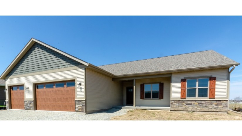 912 Casey Dr Watertown, WI 53094 by Shorewest Realtors $339,000