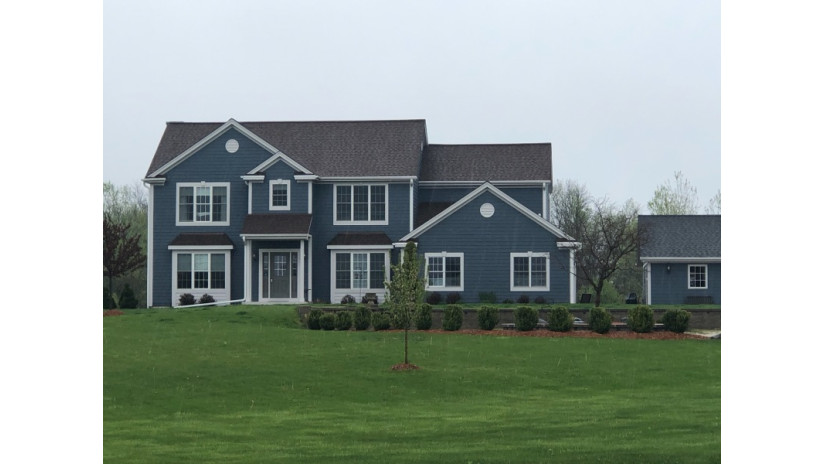 W148N13468 Pleasant View Dr Germantown, WI 53022 by Shorewest Realtors $649,000