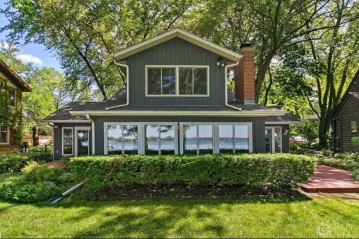 217 West Spring Dr, Twin Lakes, WI 53181-9366