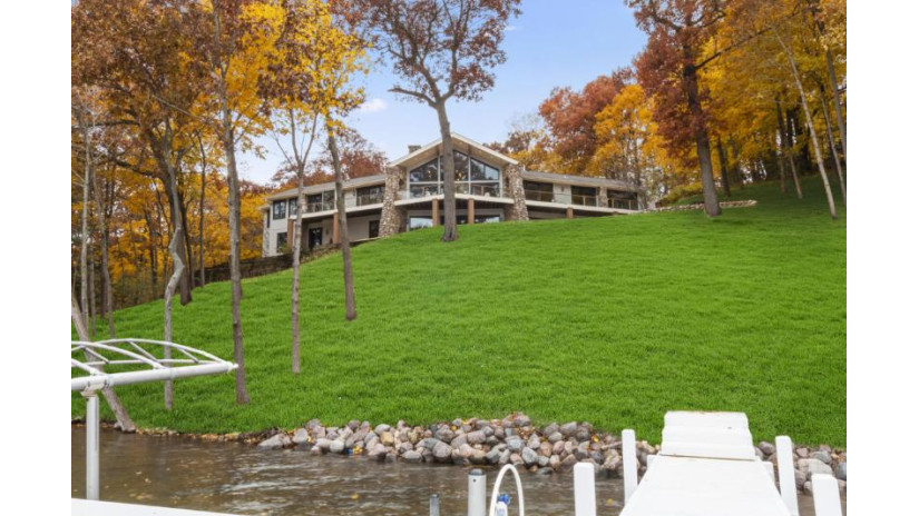 N9198 Oakwood Ln East Troy, WI 53149 by John Redel Brokerage Company, LLC $1,799,000