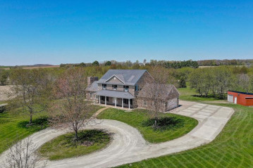 N6912 Kuhl Rd, Lake Mills, WI 53594