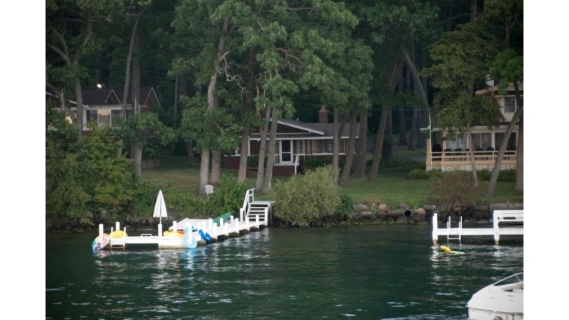 249 Constance Blvd Williams Bay, WI 53191 by Keefe Real Estate, Inc. $1,500,000