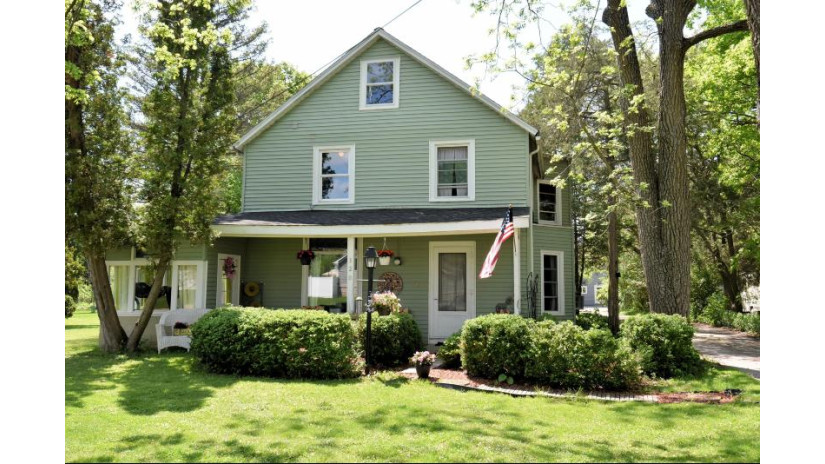 320 Curtis St Lake Geneva, WI 53147 by Coldwell Banker Real Estate Group $254,800