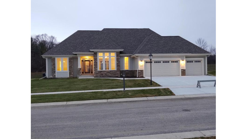 W125N11041 Strawgrass Ln Germantown, WI 53022 by Bielinski Homes, Inc. $569,900