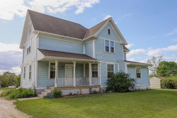 305 S Milwaukee St, Fredonia, WI 53021