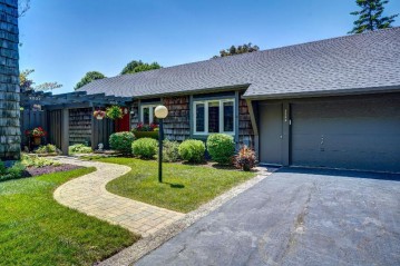 2009 2nd Pl, Somers, WI 53140-1026