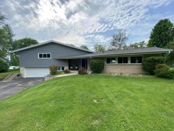 N393 River Drive, Menominee, WI 49858